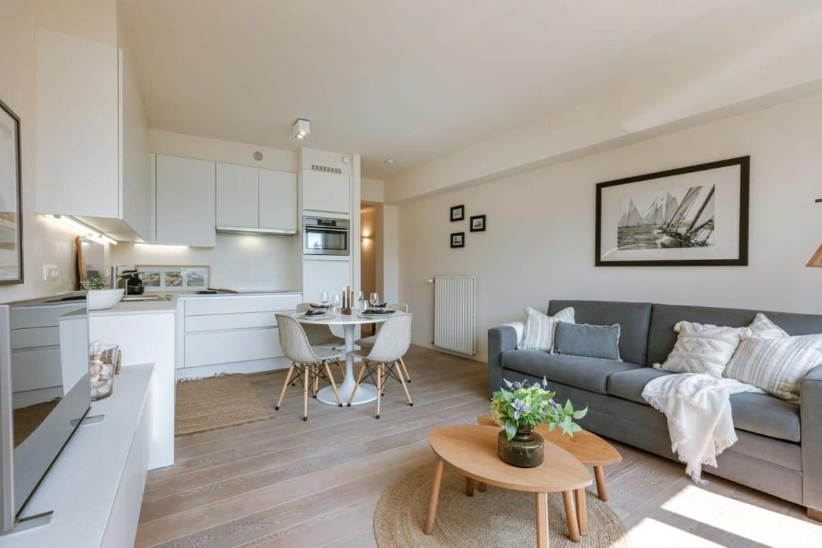 Huswell - Perfectly Located Luxurious In Apartment Knokke-Heist